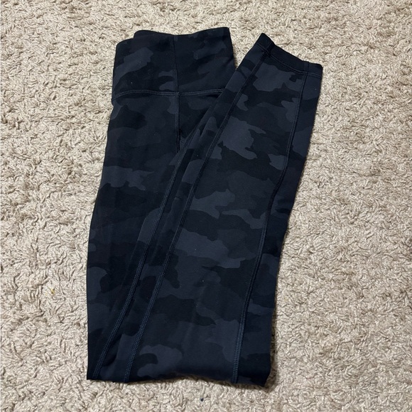 Black Camo LuluLemon Leggings - Picture 1 of 4